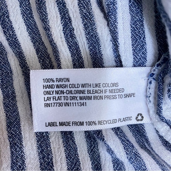 Old Navy Strappy Ruffle Bottom Tank - Picture 3 of 6